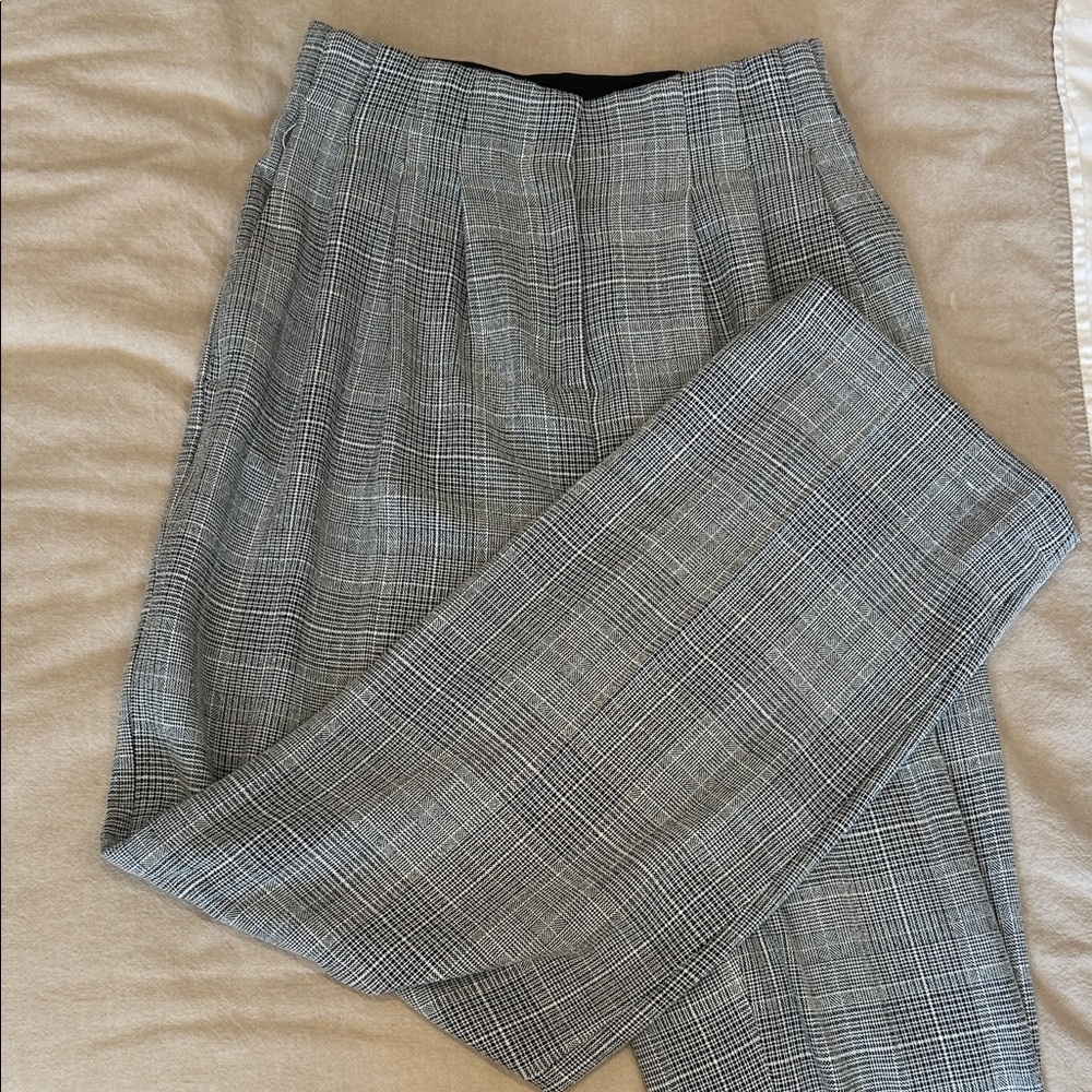 H&M Women's Gray Plaid Trousers